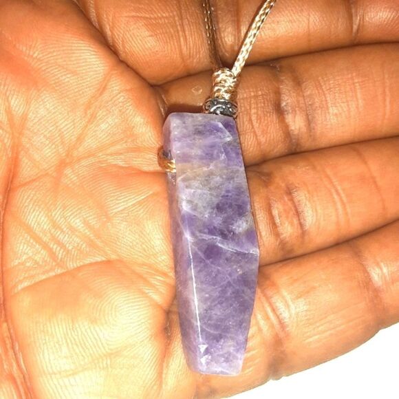 Hand CRAFTED healing stone necklace - Picture 4 of 6